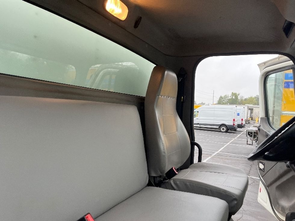 Medium Duty Box Truck-Light and Medium Duty Trucks-Freightliner-2019-M2-Manassas-VA-233,684\n\t\tmiles-$ 41,500 - Image 21