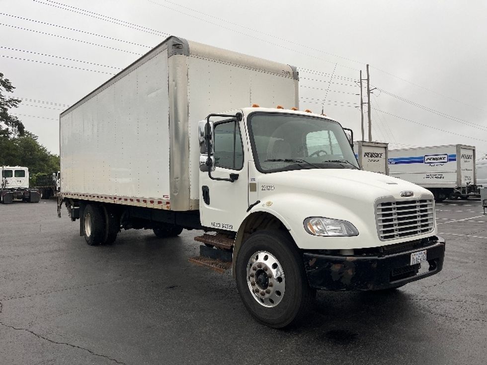Medium Duty Box Truck-Light and Medium Duty Trucks-Freightliner-2019-M2-Manassas-VA-233,684\n\t\tmiles-$ 41,500 - Image 3