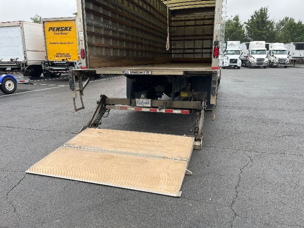 Medium Duty Box Truck-Light and Medium Duty Trucks-Freightliner-2019-M2-Manassas-VA-233,684\n\t\tmiles-$ 41,500 - Image 9