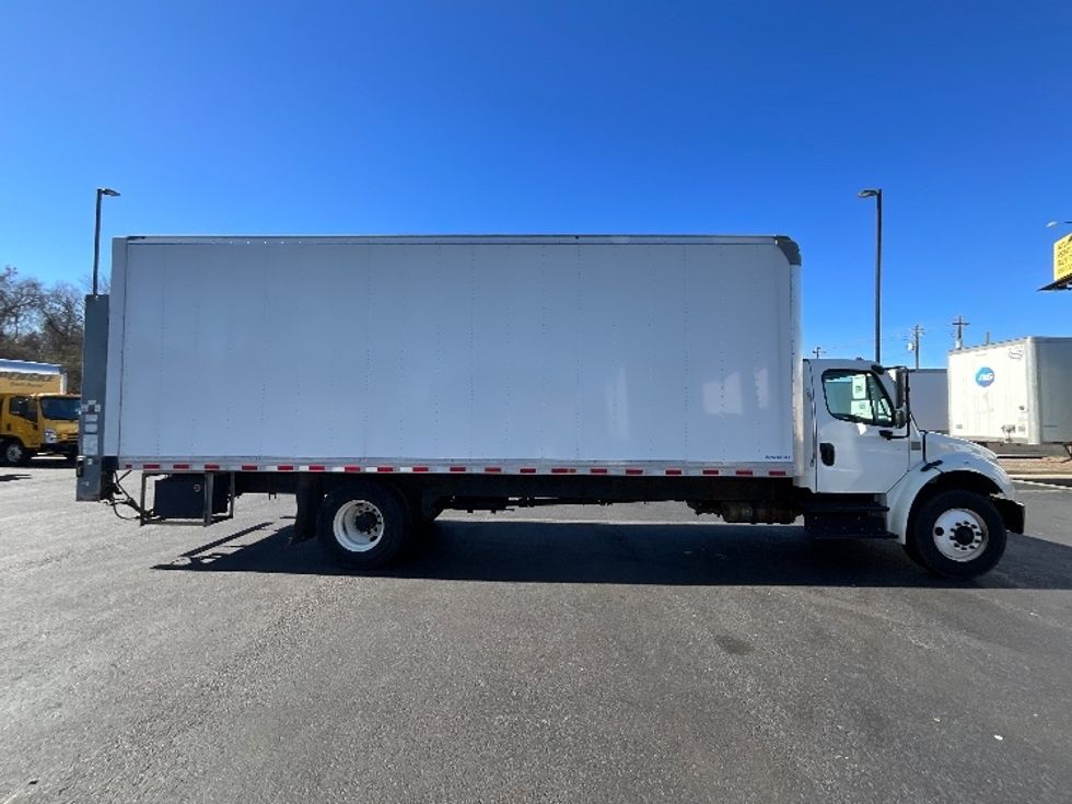 Medium Duty Box Truck-Light and Medium Duty Trucks-Freightliner-2019-M2-Mcdonough-GA-226,488\n\t\tmiles-$ 41,750 - Image 15