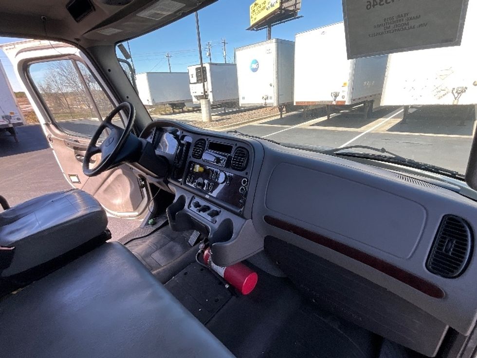 Medium Duty Box Truck-Light and Medium Duty Trucks-Freightliner-2019-M2-Mcdonough-GA-226,488\n\t\tmiles-$ 41,750 - Image 22