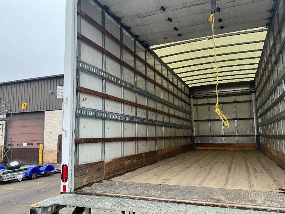 Medium Duty Box Truck-Light and Medium Duty Trucks-Freightliner-2019-M2-Mebane-NC-213,626\n\t\tmiles-$ 47,500 - Image 11