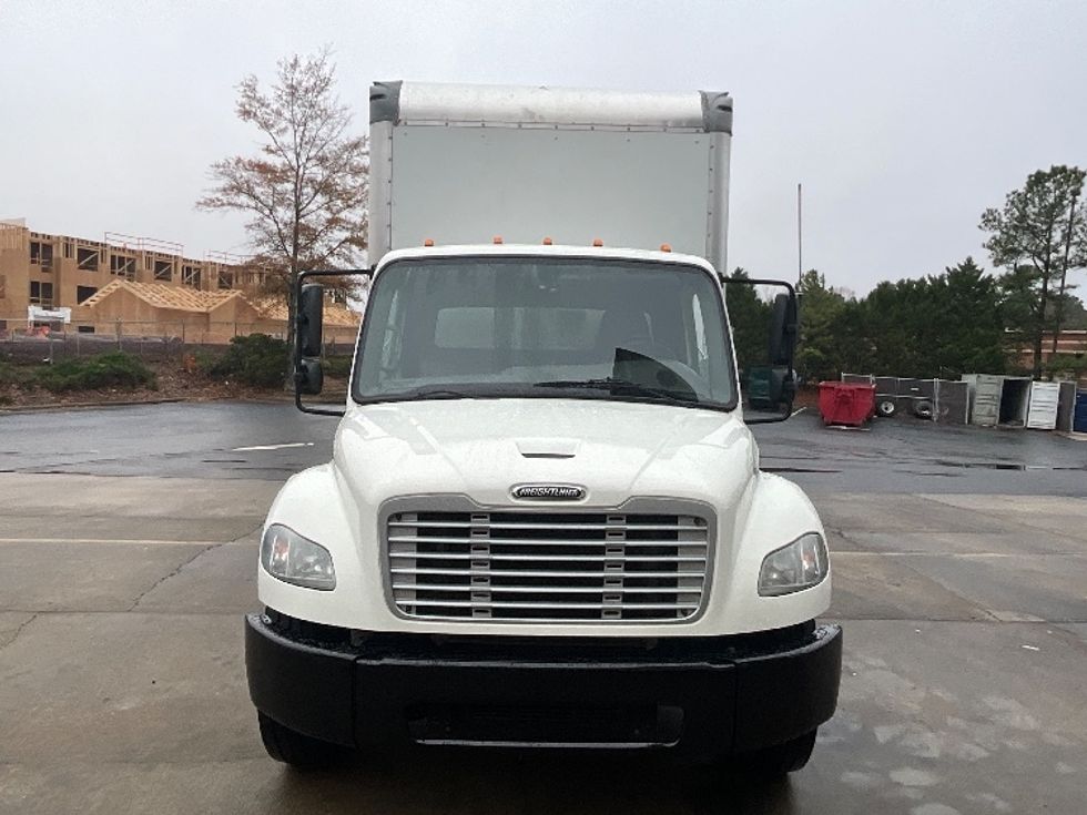 Medium Duty Box Truck-Light and Medium Duty Trucks-Freightliner-2019-M2-Mebane-NC-213,626\n\t\tmiles-$ 47,500 - Image 2