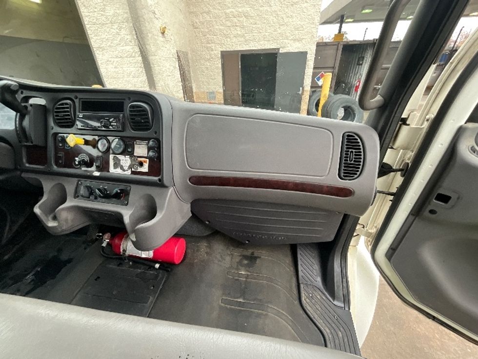 Medium Duty Box Truck-Light and Medium Duty Trucks-Freightliner-2019-M2-Mebane-NC-213,626\n\t\tmiles-$ 47,500 - Image 21