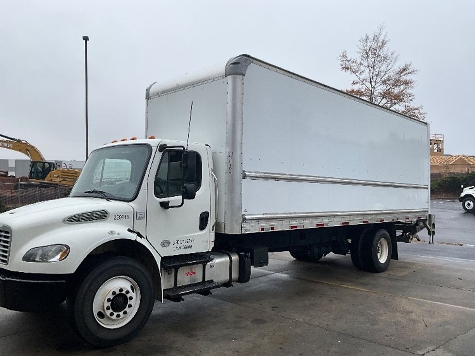 Medium Duty Box Truck-Light and Medium Duty Trucks-Freightliner-2019-M2-Mebane-NC-213,626\n\t\tmiles-$ 47,500 - Image 4