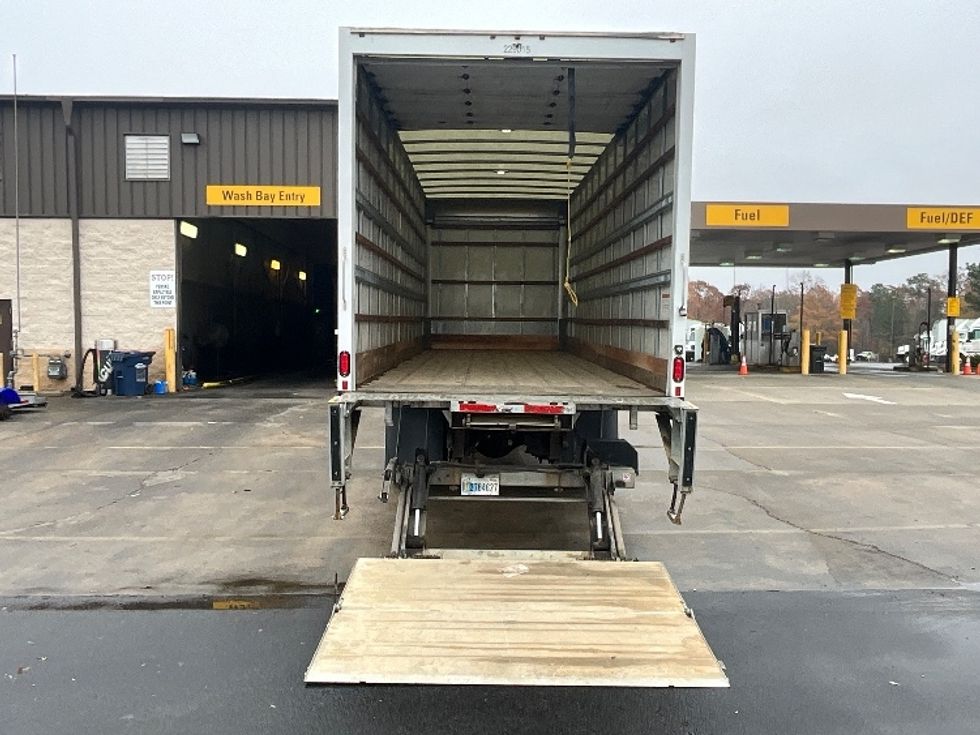 Medium Duty Box Truck-Light and Medium Duty Trucks-Freightliner-2019-M2-Mebane-NC-213,626\n\t\tmiles-$ 47,500 - Image 9