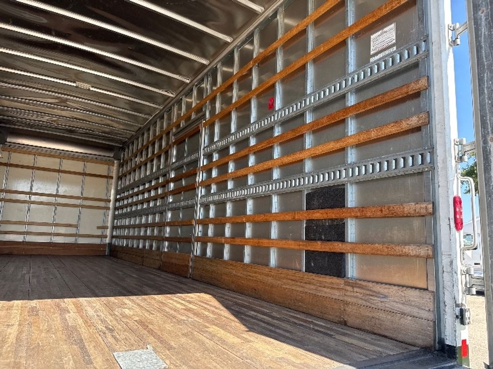 Medium Duty Box Truck-Light and Medium Duty Trucks-Freightliner-2019-M2-Medley-FL-110,332\n\t\tmiles-$ 55,750 - Image 12