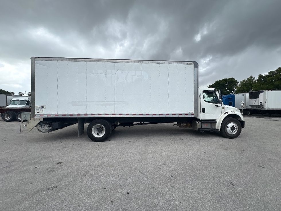 Medium Duty Box Truck-Light and Medium Duty Trucks-Freightliner-2019-M2-Medley-FL-111,646\n\t\tmiles-$ 60,750 - Image 15