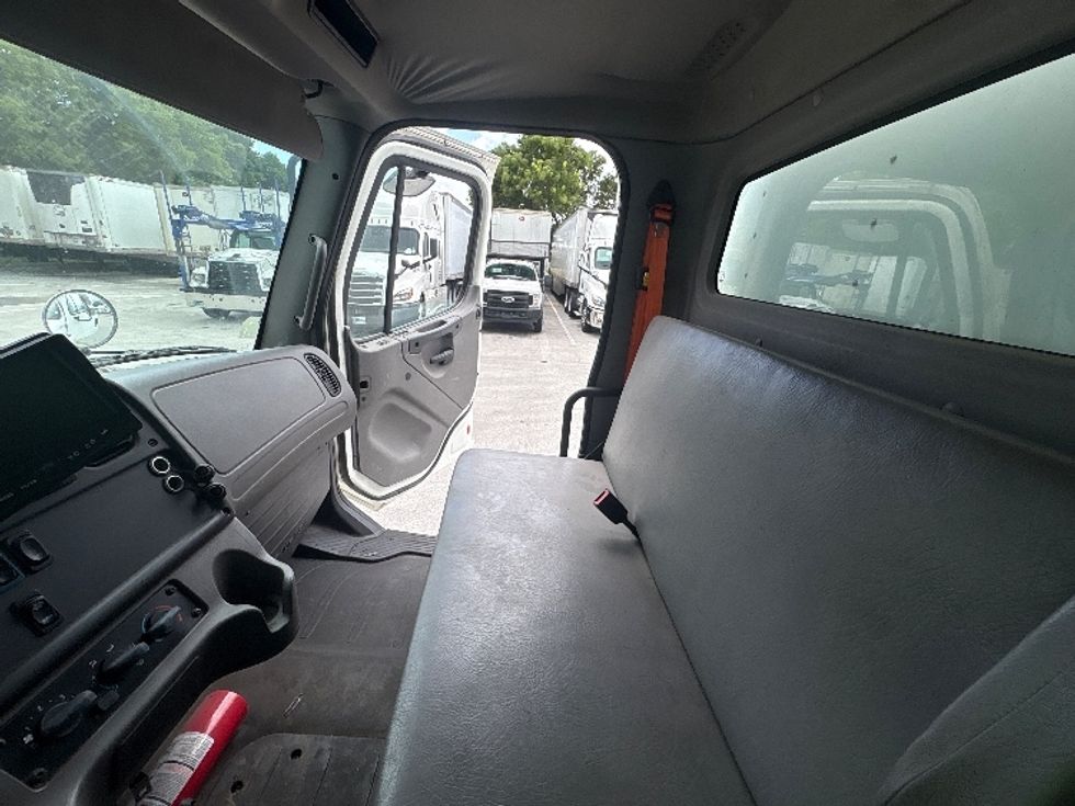 Medium Duty Box Truck-Light and Medium Duty Trucks-Freightliner-2019-M2-Medley-FL-111,646\n\t\tmiles-$ 60,750 - Image 19