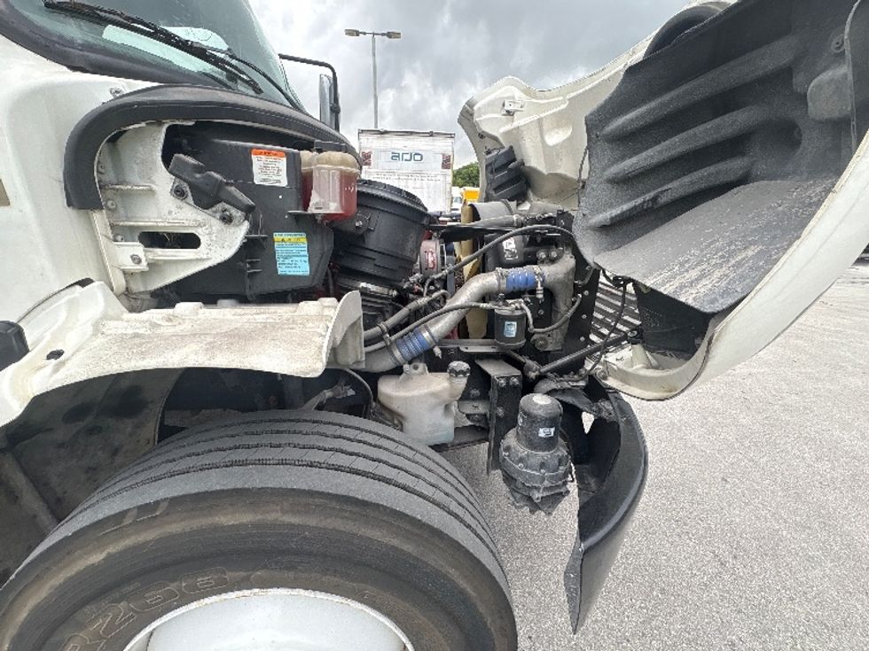 Medium Duty Box Truck-Light and Medium Duty Trucks-Freightliner-2019-M2-Medley-FL-111,646\n\t\tmiles-$ 60,750 - Image 23