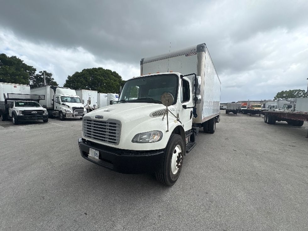 Medium Duty Box Truck-Light and Medium Duty Trucks-Freightliner-2019-M2-Medley-FL-111,646\n\t\tmiles-$ 60,750 - Image 3