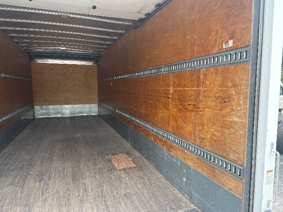 Medium Duty Box Truck-Light and Medium Duty Trucks-Freightliner-2019-M2-Medley-FL-168,332\n\t\tmiles-$ 55,250 - Image 12