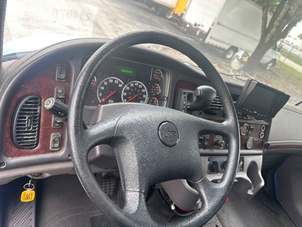 Medium Duty Box Truck-Light and Medium Duty Trucks-Freightliner-2019-M2-Medley-FL-168,332\n\t\tmiles-$ 55,250 - Image 17
