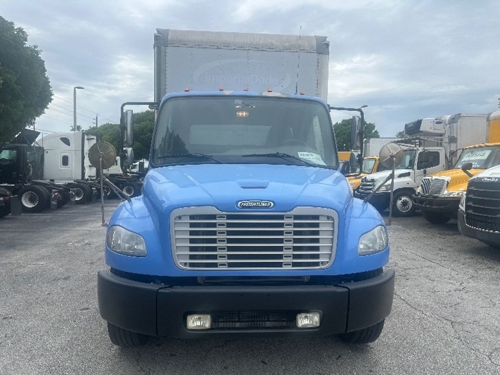 Medium Duty Box Truck-Light and Medium Duty Trucks-Freightliner-2019-M2-Medley-FL-168,332\n\t\tmiles-$ 55,250 - Image 2