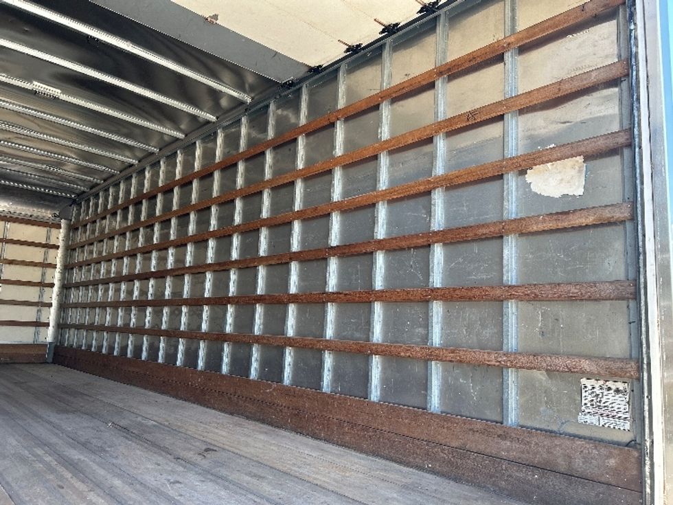 Medium Duty Box Truck-Light and Medium Duty Trucks-Freightliner-2019-M2-Medley-FL-190,168\n\t\tmiles-$ 49,750 - Image 12