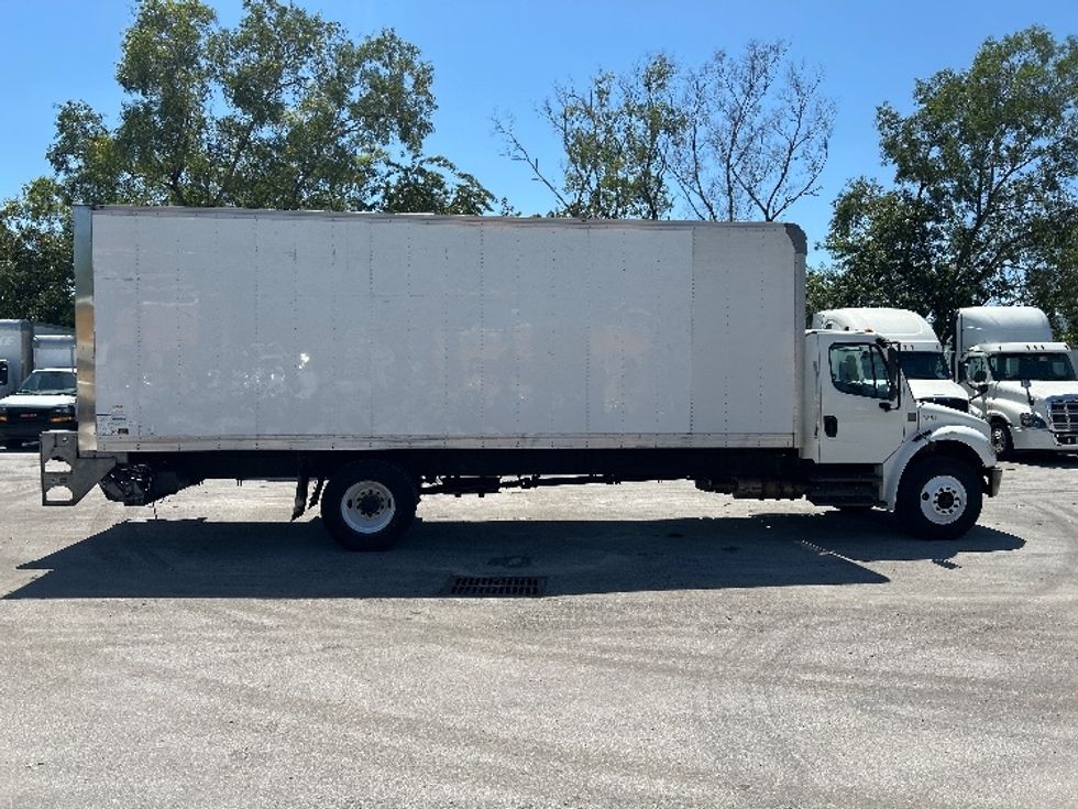 Medium Duty Box Truck-Light and Medium Duty Trucks-Freightliner-2019-M2-Medley-FL-190,168\n\t\tmiles-$ 49,750 - Image 15