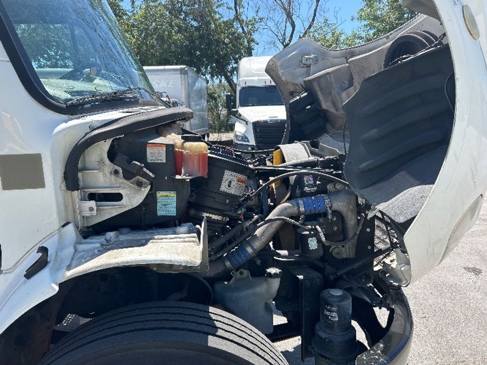 Medium Duty Box Truck-Light and Medium Duty Trucks-Freightliner-2019-M2-Medley-FL-190,168\n\t\tmiles-$ 49,750 - Image 21