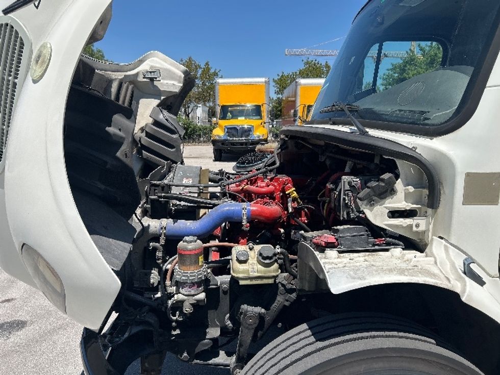 Medium Duty Box Truck-Light and Medium Duty Trucks-Freightliner-2019-M2-Medley-FL-190,168\n\t\tmiles-$ 49,750 - Image 22