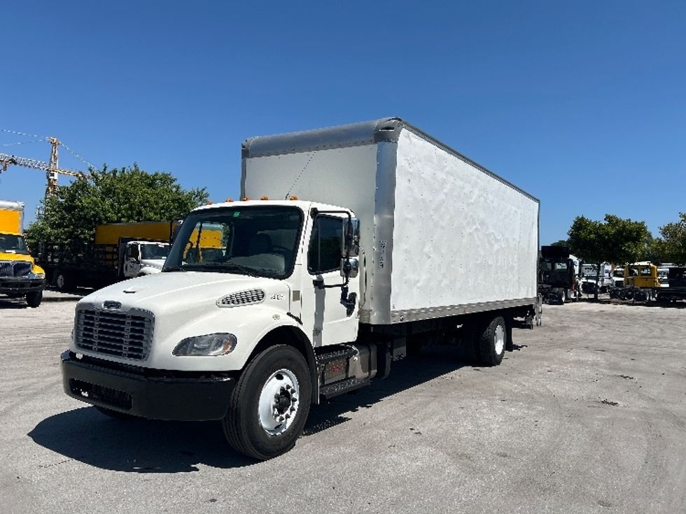 Medium Duty Box Truck-Light and Medium Duty Trucks-Freightliner-2019-M2-Medley-FL-190,168\n\t\tmiles-$ 49,750 - Image 3