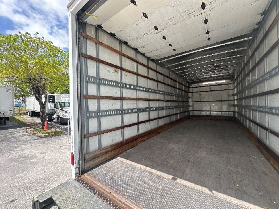 Medium Duty Box Truck-Light and Medium Duty Trucks-Freightliner-2019-M2-Medley-FL-196,298\n\t\tmiles-$ 44,500 - Image 11