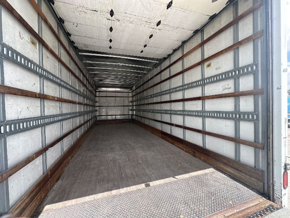 Medium Duty Box Truck-Light and Medium Duty Trucks-Freightliner-2019-M2-Medley-FL-196,298\n\t\tmiles-$ 44,500 - Image 12