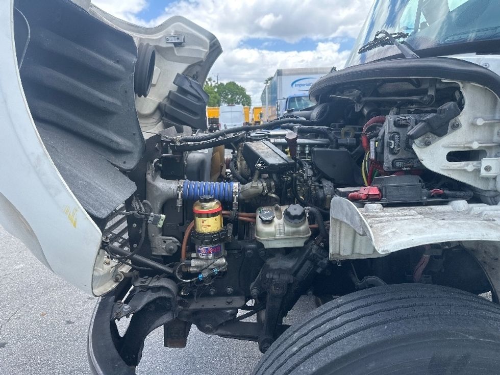 Medium Duty Box Truck-Light and Medium Duty Trucks-Freightliner-2019-M2-Medley-FL-196,298\n\t\tmiles-$ 44,500 - Image 24