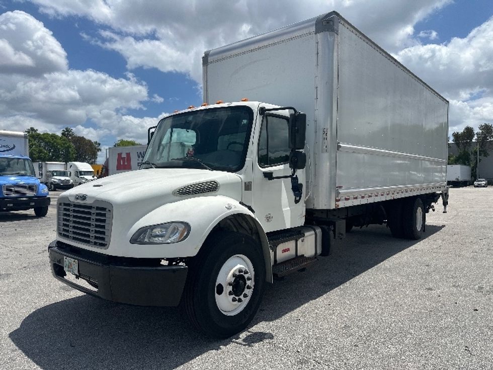 Medium Duty Box Truck-Light and Medium Duty Trucks-Freightliner-2019-M2-Medley-FL-196,298\n\t\tmiles-$ 44,500 - Image 3