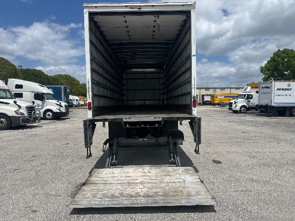 Medium Duty Box Truck-Light and Medium Duty Trucks-Freightliner-2019-M2-Medley-FL-196,298\n\t\tmiles-$ 44,500 - Image 9