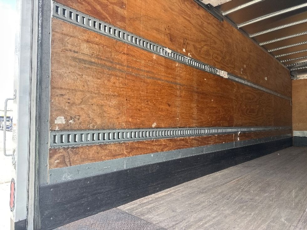 Medium Duty Box Truck-Light and Medium Duty Trucks-Freightliner-2019-M2-Medley-FL-204,642\n\t\tmiles-$ 51,500 - Image 11