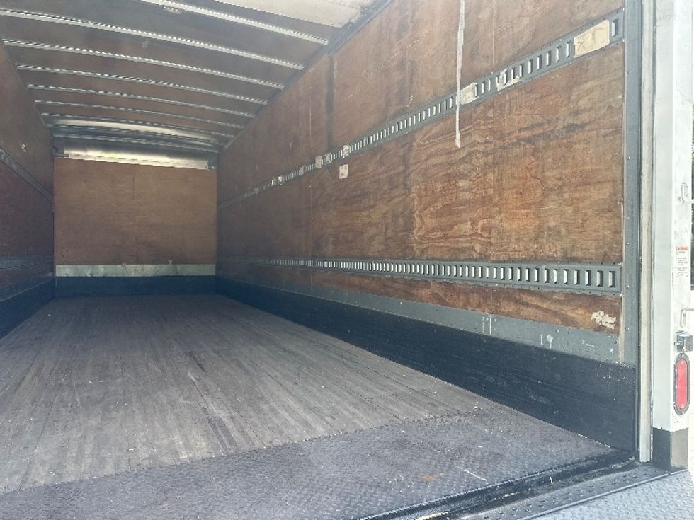 Medium Duty Box Truck-Light and Medium Duty Trucks-Freightliner-2019-M2-Medley-FL-204,642\n\t\tmiles-$ 51,500 - Image 12