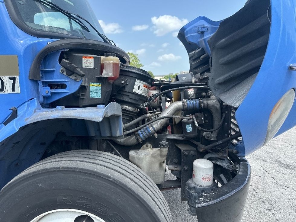 Medium Duty Box Truck-Light and Medium Duty Trucks-Freightliner-2019-M2-Medley-FL-204,642\n\t\tmiles-$ 51,500 - Image 20