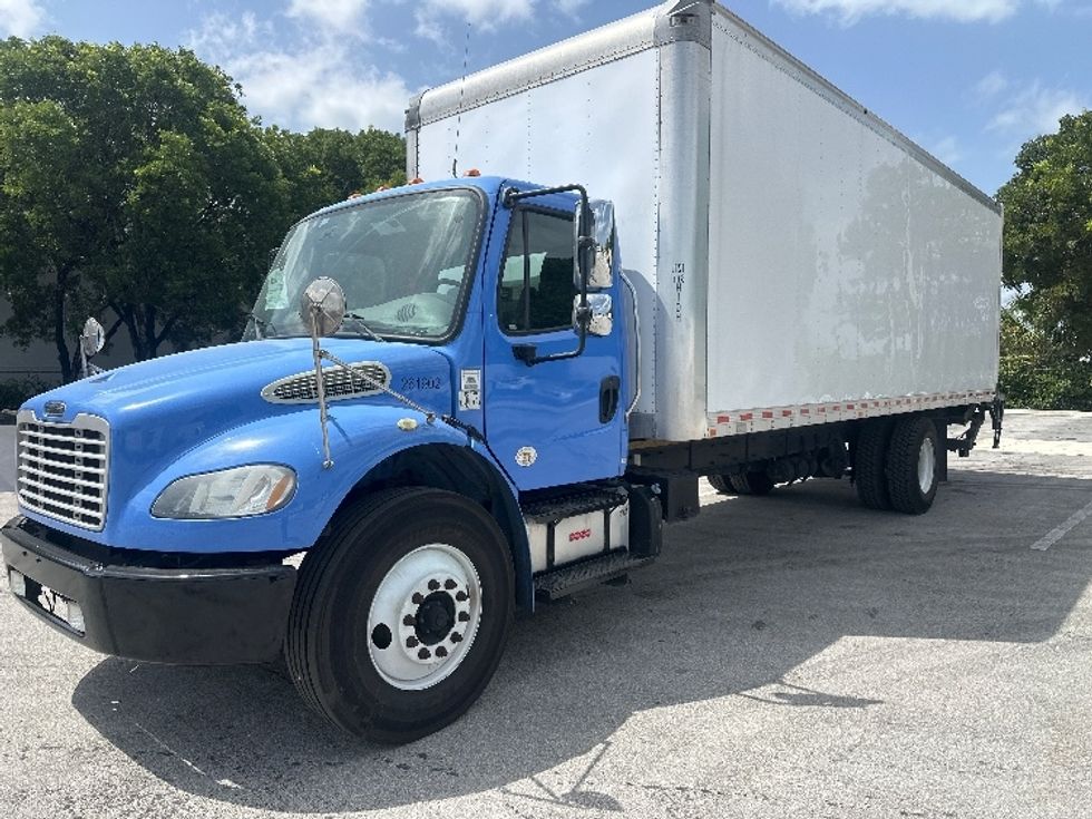 Medium Duty Box Truck-Light and Medium Duty Trucks-Freightliner-2019-M2-Medley-FL-204,642\n\t\tmiles-$ 51,500 - Image 3