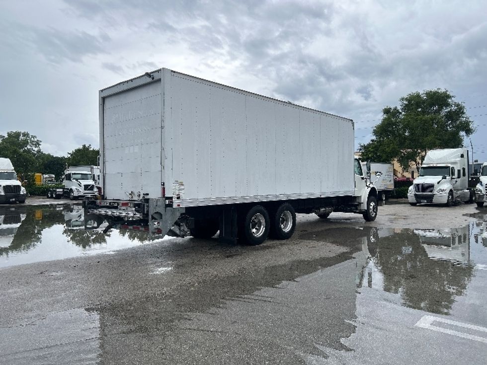 Medium Duty Box Truck-Light and Medium Duty Trucks-Freightliner-2019-M2-Medley-FL-55,750\n\t\tmiles-$ 73,250 - Image 13