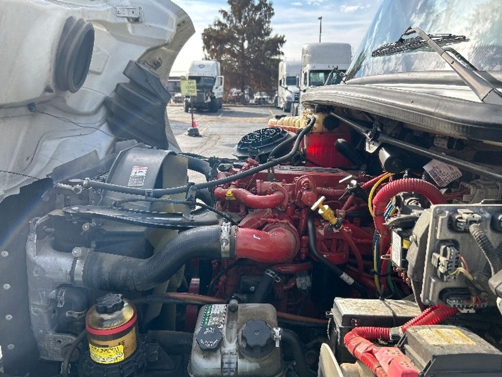 Medium Duty Box Truck-Light and Medium Duty Trucks-Freightliner-2019-M2-Memphis-TN-108,701\n\t\tmiles-$ 52,000 - Image 24