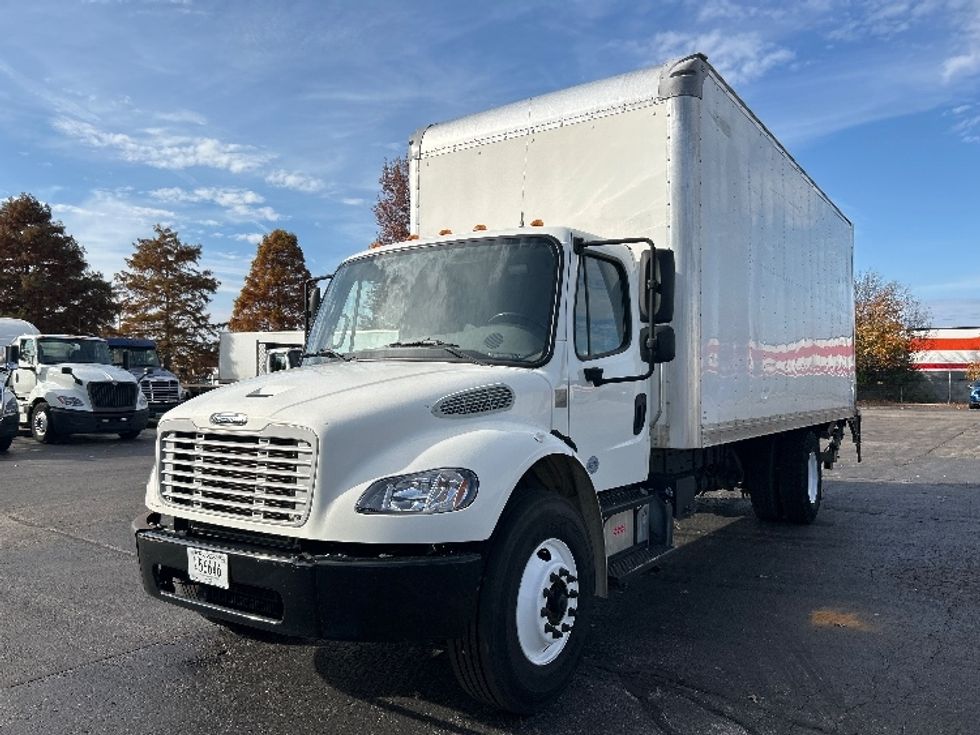 2019 Freightliner M2 106 Medium Duty photo 3