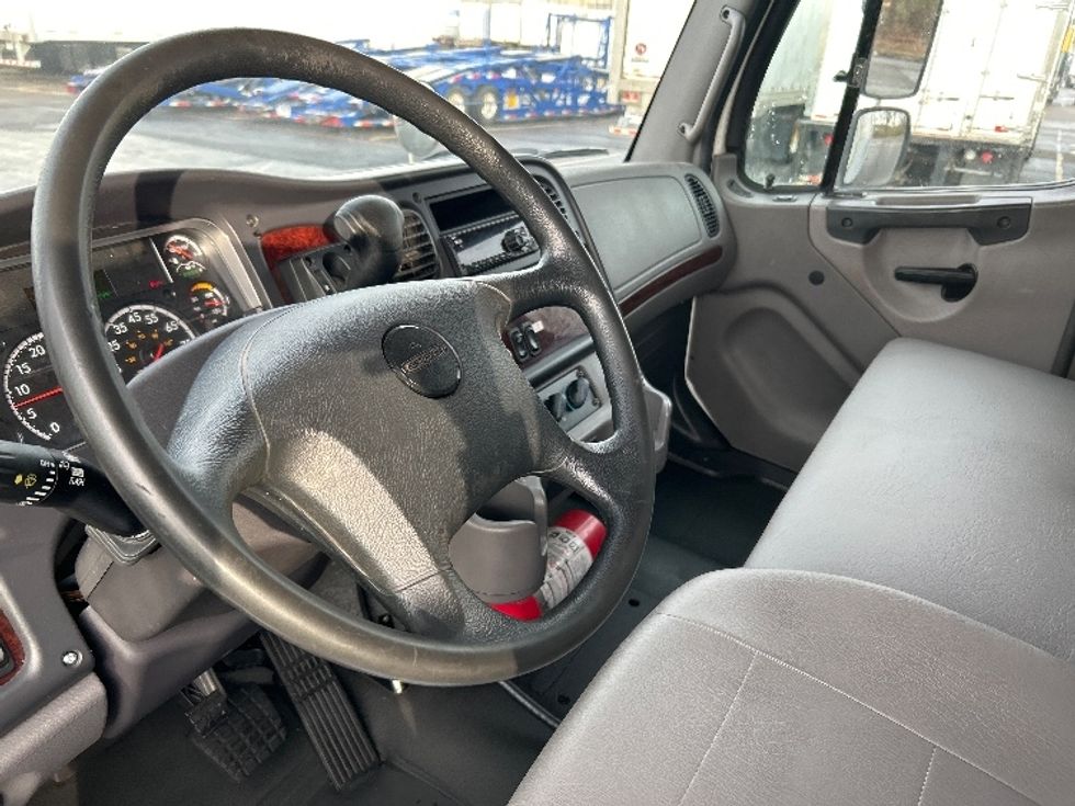 Medium Duty Box Truck-Light and Medium Duty Trucks-Freightliner-2019-M2-Memphis-TN-165,958\n\t\tmiles-$ 53,750 - Image 17