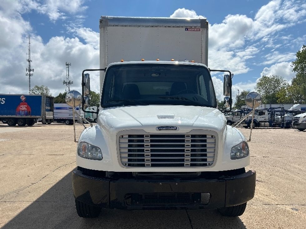 Medium Duty Box Truck-Light and Medium Duty Trucks-Freightliner-2019-M2-Memphis-TN-177,759\n\t\tmiles-$ 47,750 - Image 2