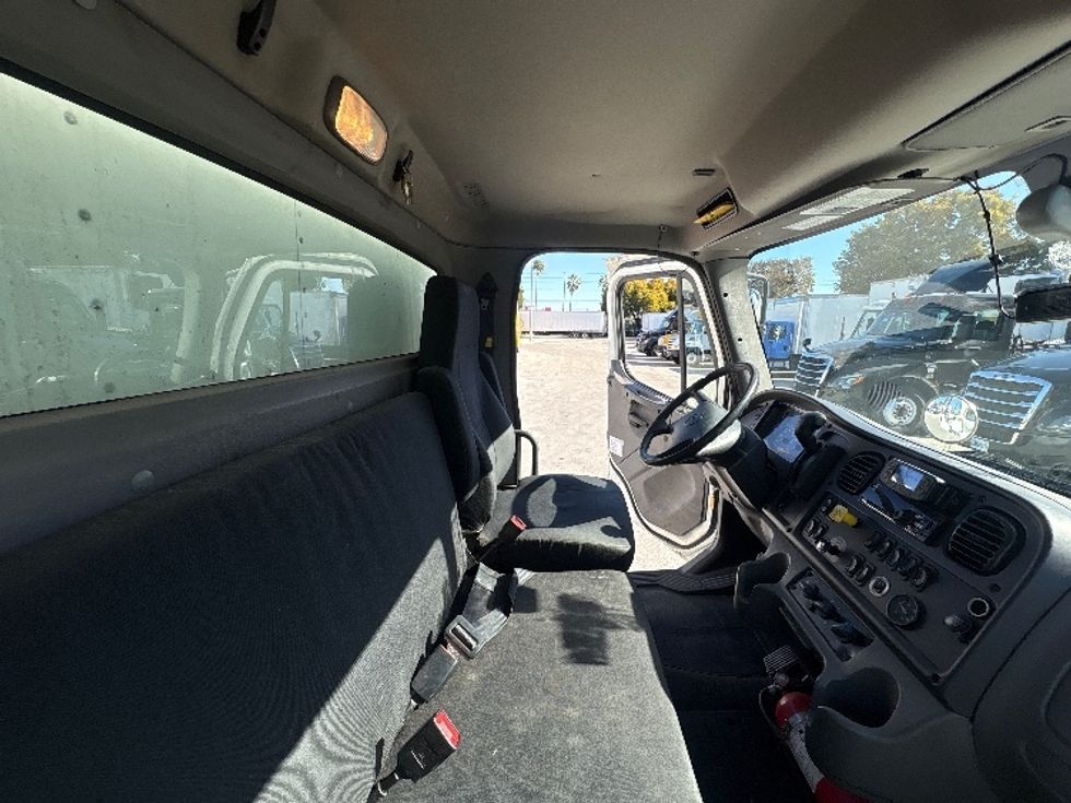 Medium Duty Box Truck-Light and Medium Duty Trucks-Freightliner-2019-M2-Miami-FL-115,144\n\t\tmiles-$ 57,500 - Image 22