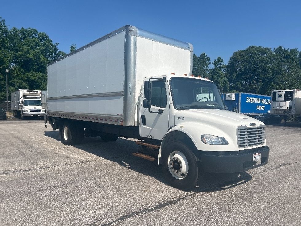 Medium Duty Box Truck-Light and Medium Duty Trucks-Freightliner-2019-M2-Middlefield-OH-144,367\n\t\tmiles-$ 56,500 - Image 1