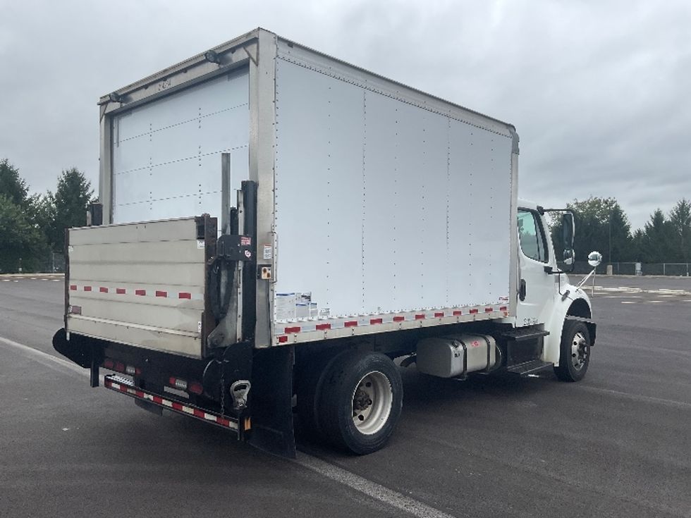 Medium Duty Box Truck-Light and Medium Duty Trucks-Freightliner-2019-M2-Middlefield-OH-165,331\n\t\tmiles-$ 36,250 - Image 13