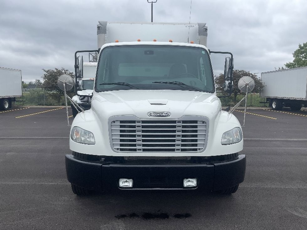 Medium Duty Box Truck-Light and Medium Duty Trucks-Freightliner-2019-M2-Middlefield-OH-165,331\n\t\tmiles-$ 36,250 - Image 2