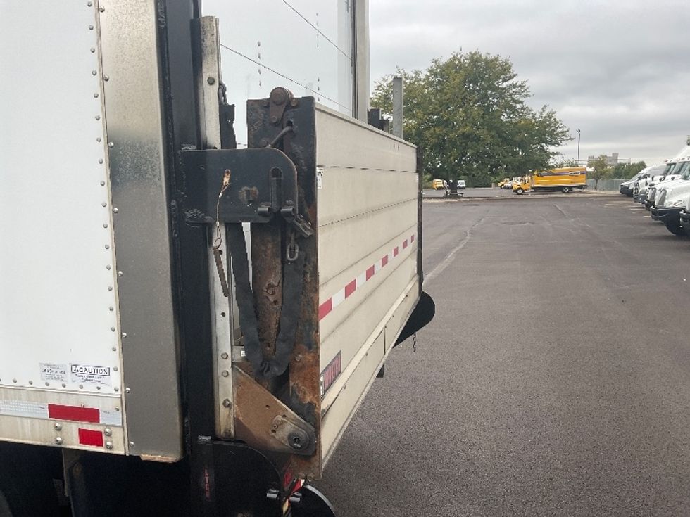 Medium Duty Box Truck-Light and Medium Duty Trucks-Freightliner-2019-M2-Middlefield-OH-165,331\n\t\tmiles-$ 36,250 - Image 25