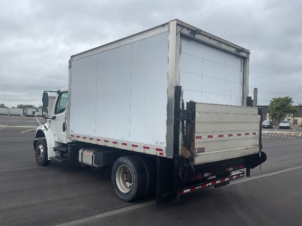 Medium Duty Box Truck-Light and Medium Duty Trucks-Freightliner-2019-M2-Middlefield-OH-165,331\n\t\tmiles-$ 36,250 - Image 6