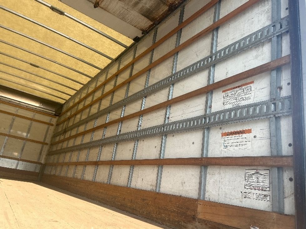 Medium Duty Box Truck-Light and Medium Duty Trucks-Freightliner-2019-M2-Middlefield-OH-166,805\n\t\tmiles-$ 52,750 - Image 12