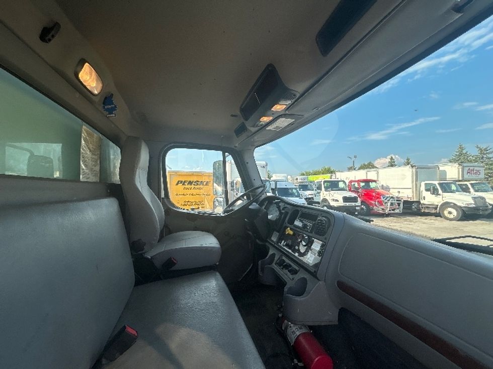 Medium Duty Box Truck-Light and Medium Duty Trucks-Freightliner-2019-M2-Middlefield-OH-166,805\n\t\tmiles-$ 52,750 - Image 22