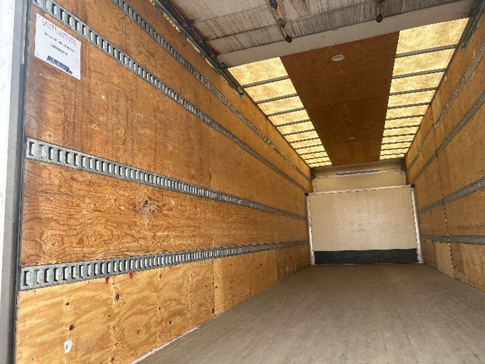 Medium Duty Box Truck-Light and Medium Duty Trucks-Freightliner-2019-M2-Middlefield-OH-171,973\n\t\tmiles-$ 58,500 - Image 11