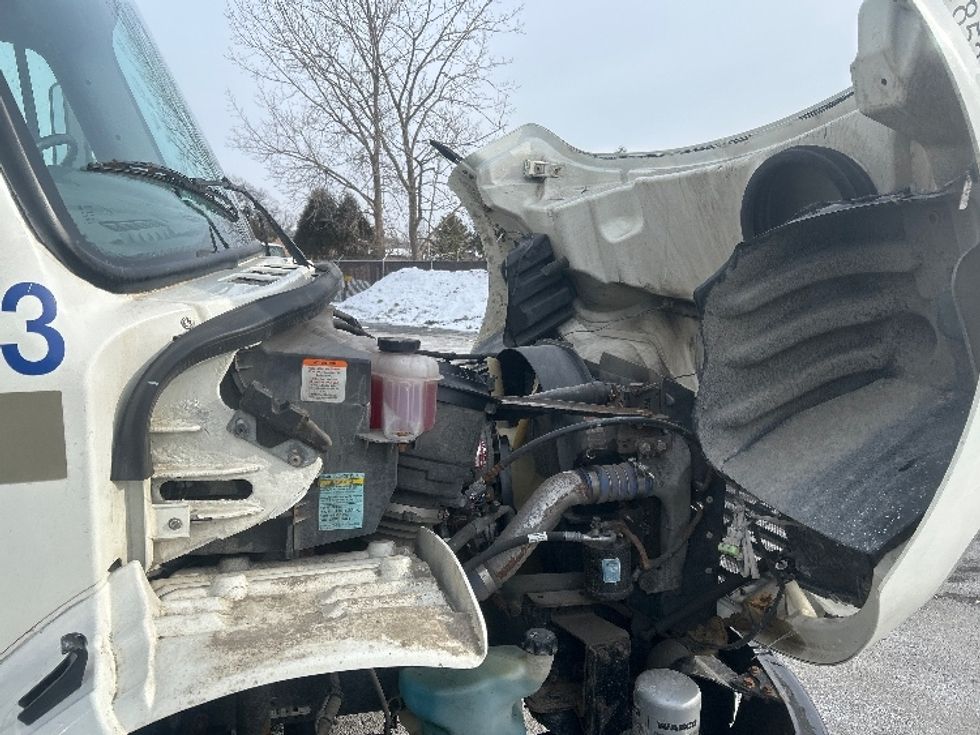 Medium Duty Box Truck-Light and Medium Duty Trucks-Freightliner-2019-M2-Middlefield-OH-171,973\n\t\tmiles-$ 58,500 - Image 23