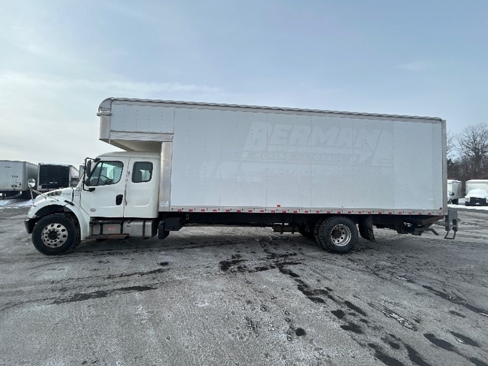 Medium Duty Box Truck-Light and Medium Duty Trucks-Freightliner-2019-M2-Middlefield-OH-171,973\n\t\tmiles-$ 58,500 - Image 4