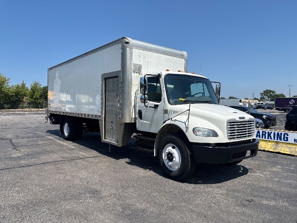 Medium Duty Box Truck-Light and Medium Duty Trucks-Freightliner-2019-M2-Middlefield-OH-257,999\n\t\tmiles-$ 44,000 - Image 1
