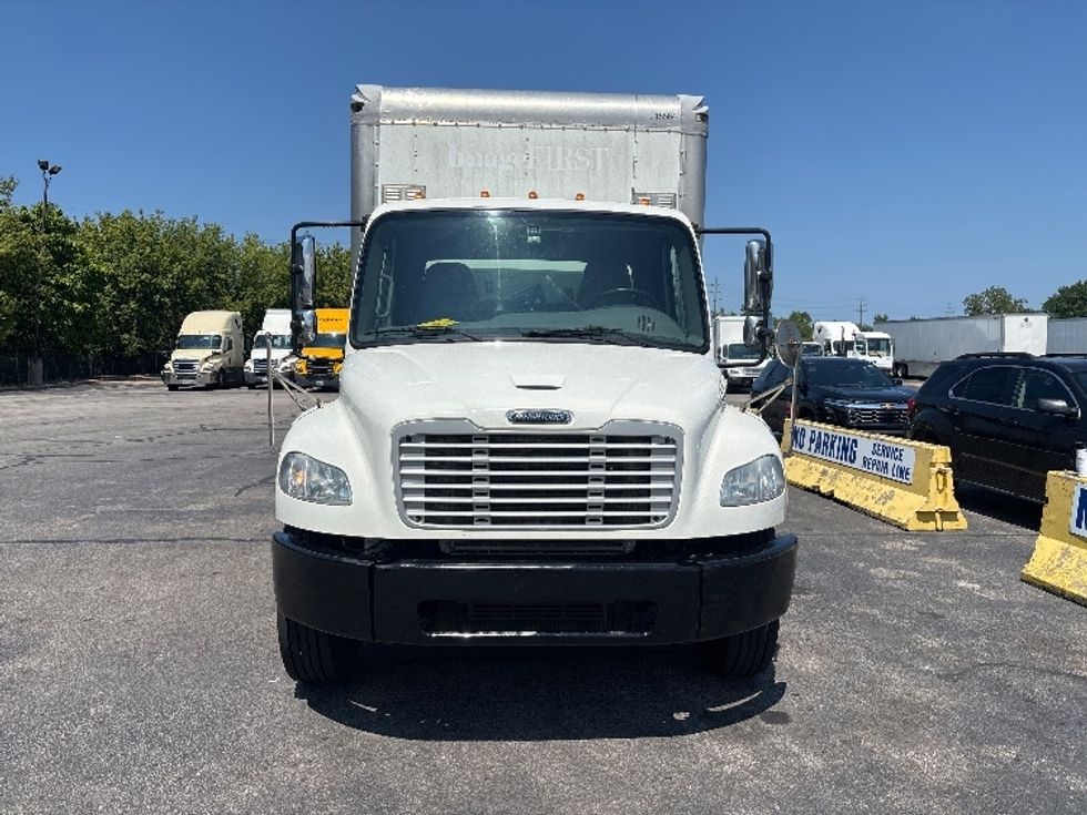 Medium Duty Box Truck-Light and Medium Duty Trucks-Freightliner-2019-M2-Middlefield-OH-257,999\n\t\tmiles-$ 44,000 - Image 2